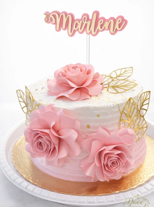Bolo Rosas de Ninho para festa no Gama-DF
